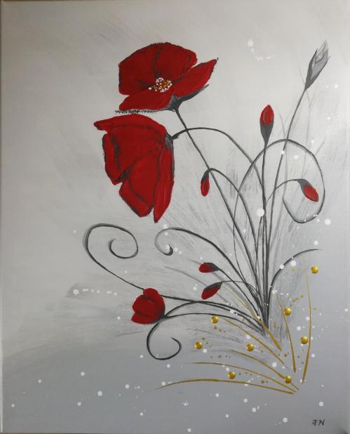 Fleurs de coquelicot sur fond gris